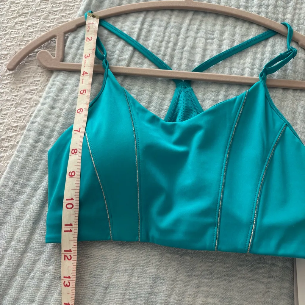 Nike Indy Women's Blue Sports Bra with rhinestones size Medium NWT - Image 4