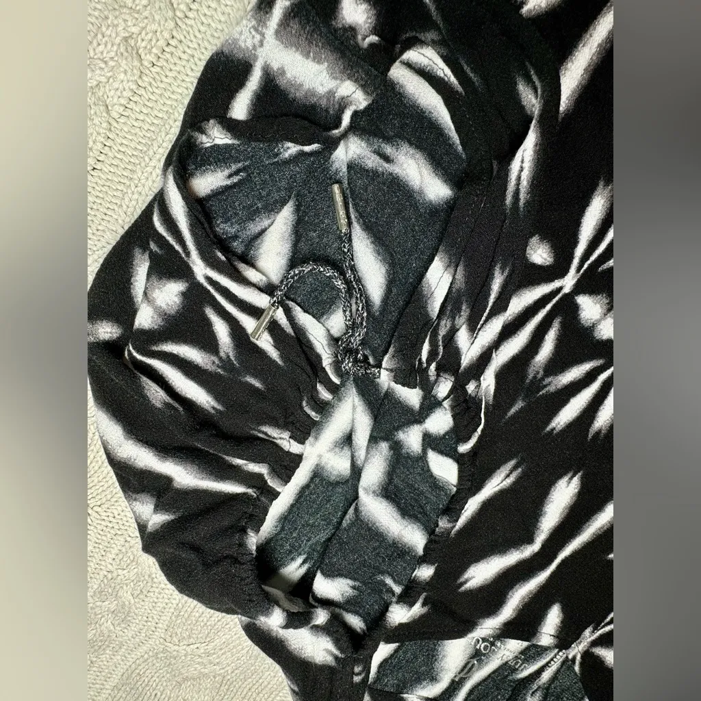 Juicy Couture  Cold Shoulder Blouse - Image 9