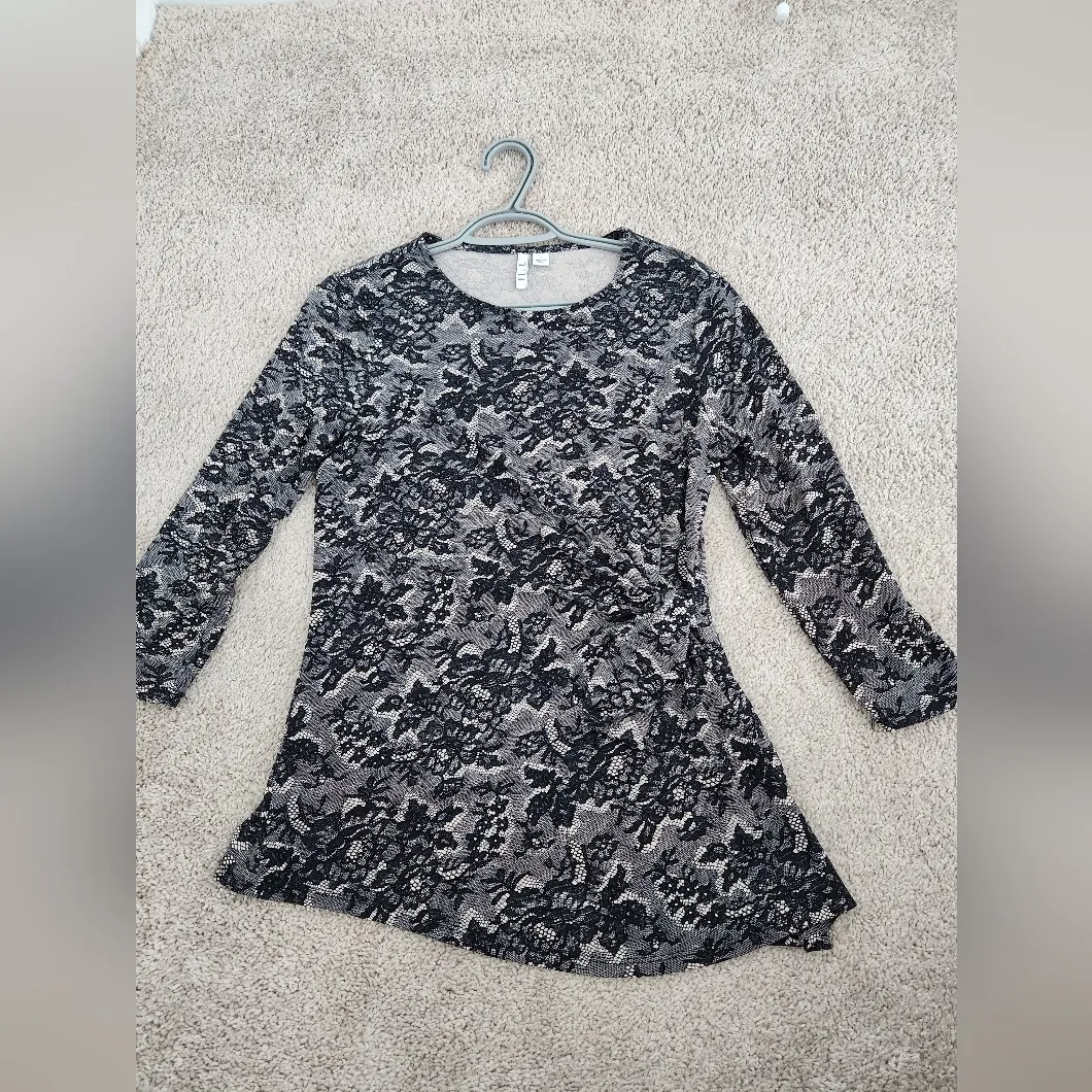 Elle Women Top - Image 2