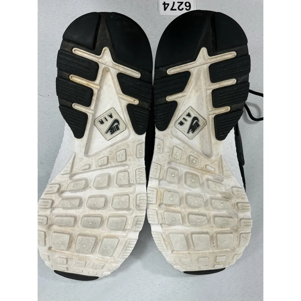Womans Nike Air Huarache Lace Up Sneakers 7.5 Black - Image 7