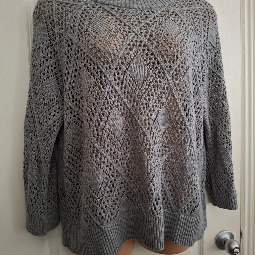Torrid Sz 2 Gray Women's Sweater - Image 5