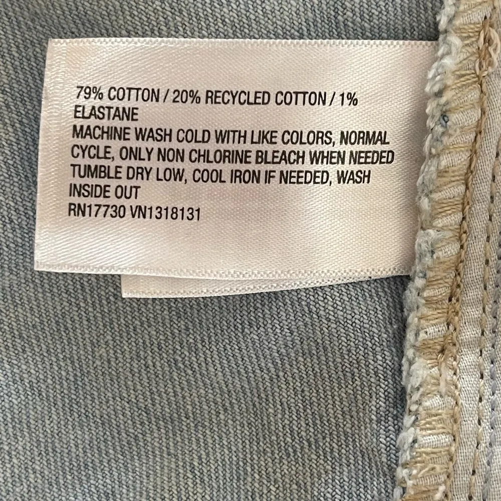 Women’s Wild Fable light wash Jean shorts high rise rolled cuff 8 - Image 6