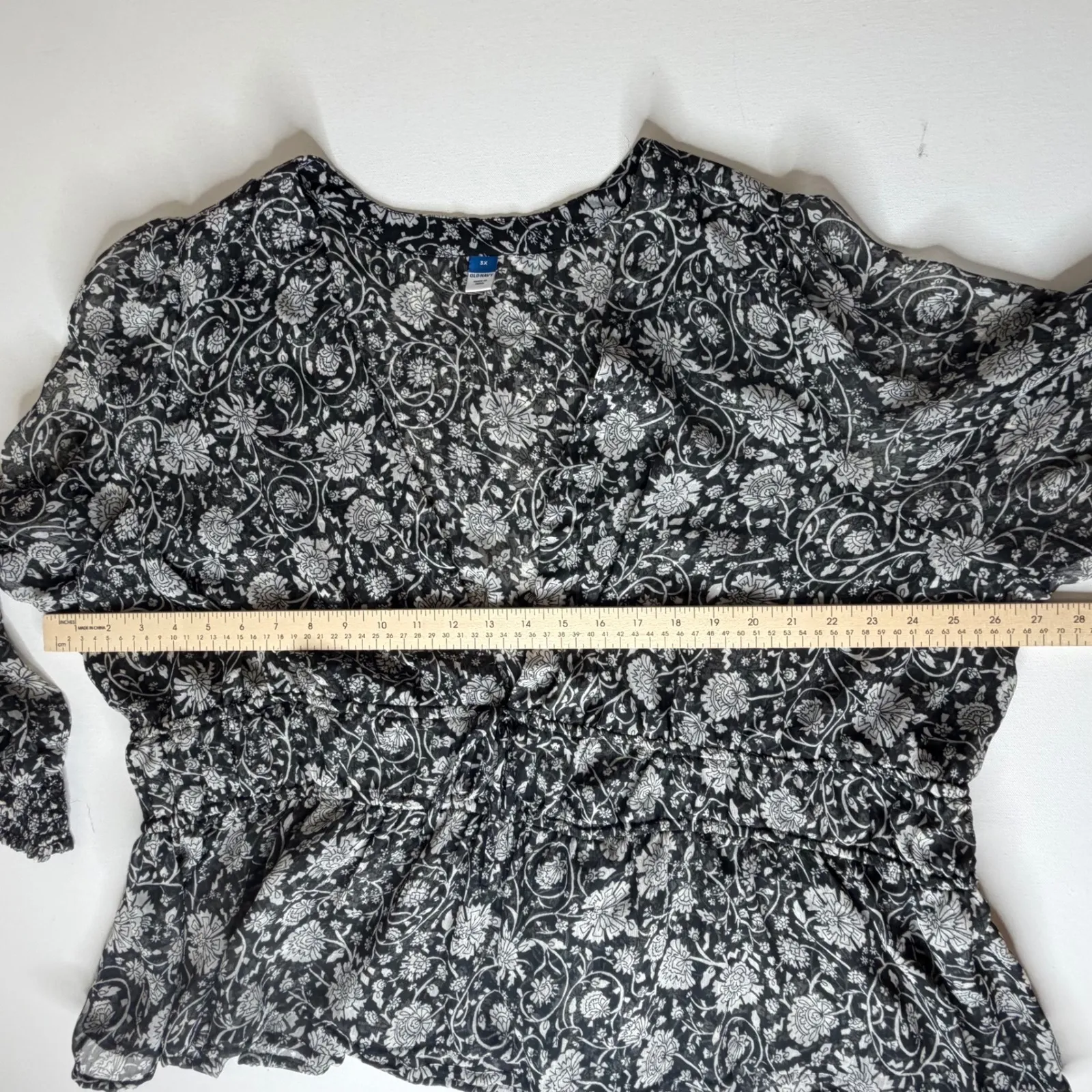 Old Navy Smocked Floral Blouse Size 3X Black Sheer Whimsigoth Lightweight Boho - Image 11