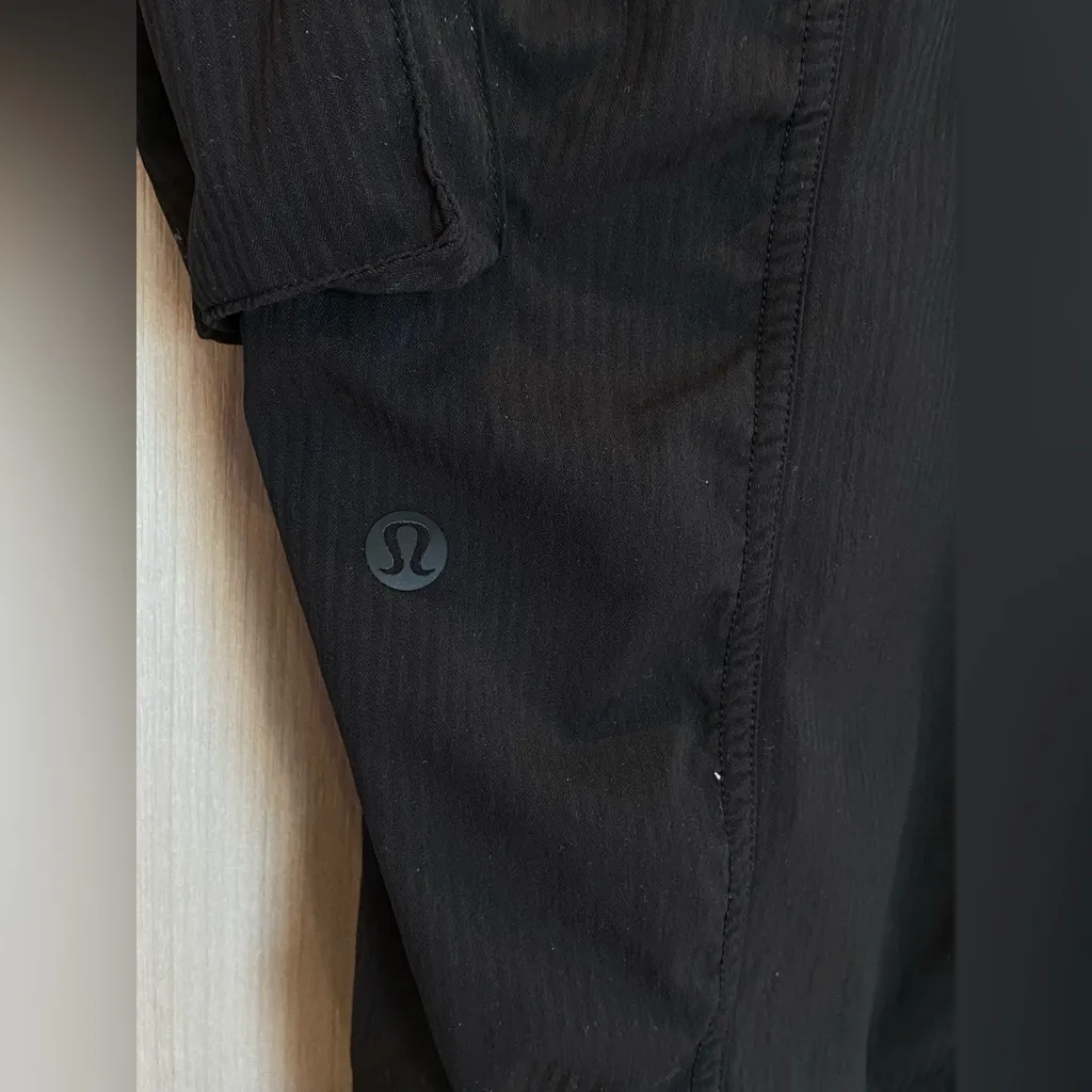 Lululemon Dance Studio Relaxed-Fit Activewear Mid-Rise Cargo Jogger Black Medium - Image 5