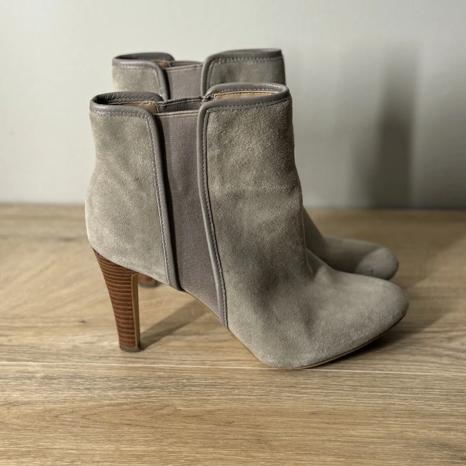 Banana‎ Republic Boots Womens 8 M Tan Heeled Ankle Booties Neutral Minimalist - Image 3