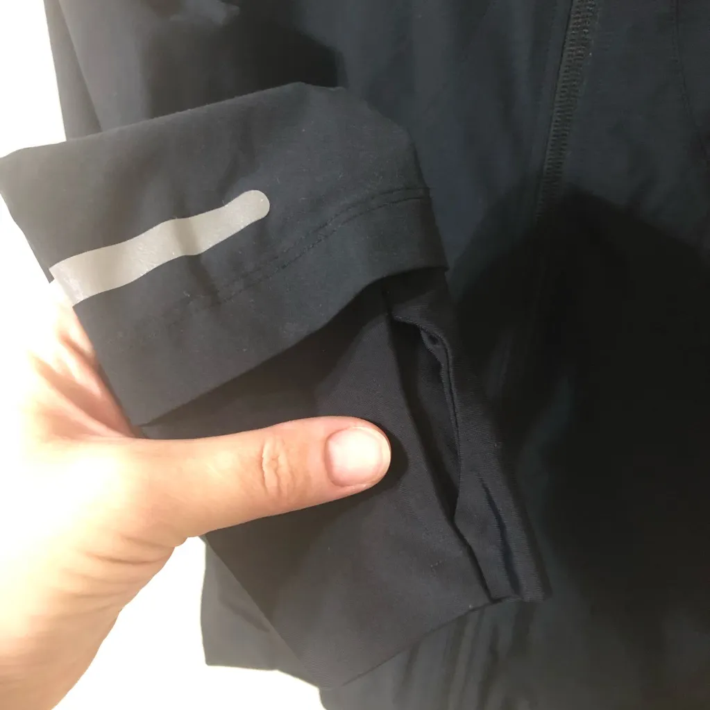 Sweaty Betty Fast Track Double Layer Hooded Running Jacket in Black - Size XS - Image 4