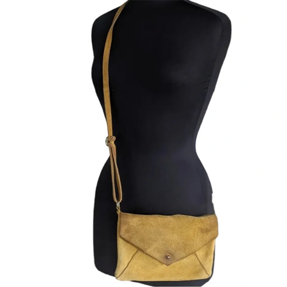 Free people genuine suede leather envelope style bag adjustable strap yellow - Image 2