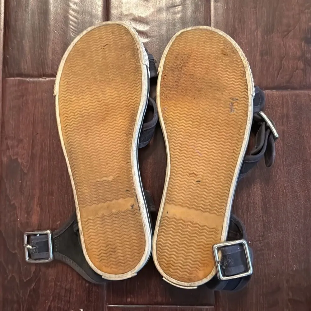 Marc by marc Jacob’s buckle sandals size 5 - Image 4