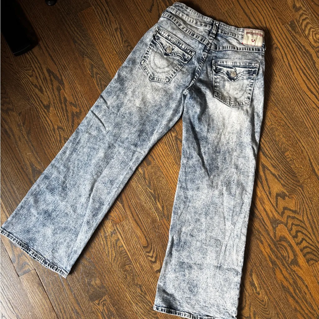 True religion acid wash low to mid rise baggy jeans size 26 small - Image 4