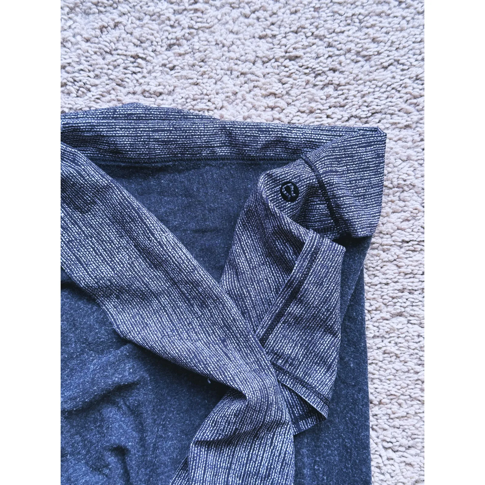 Lululemon Beachy Keen Packable Reversible Scarf Heathered Black One Size - Image 9