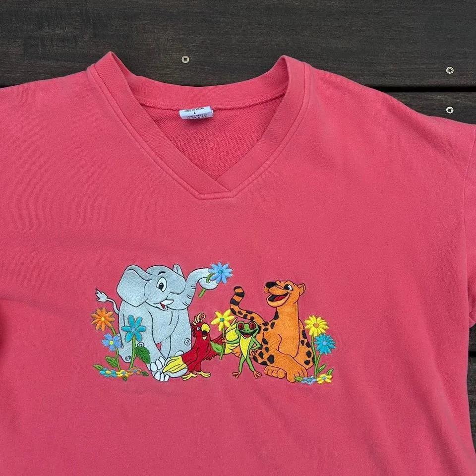 Vintage Pink Rainforest Café Sweatshirt w/ Embroidered Cartoon Animals Size L - Image 2