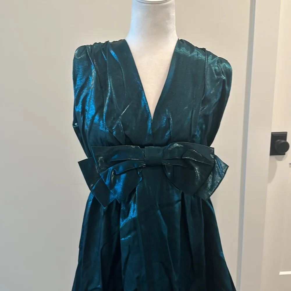 NWT Entro Bow Front Metallic Green Dress Sz M - Image 6