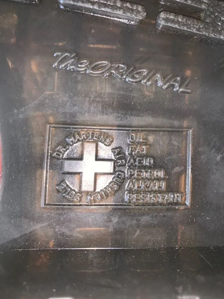 Dr. Martens  1460 Arcadia Cherry Red - Image 10