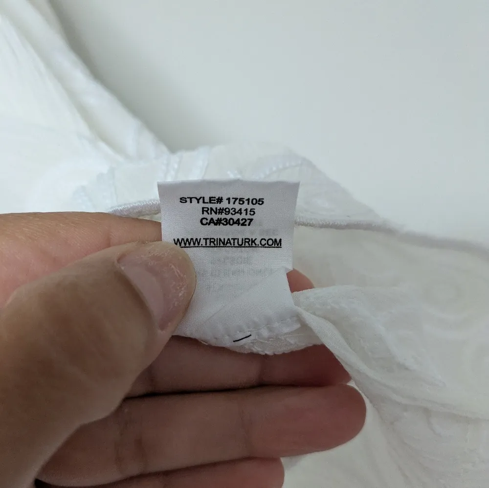 Trina Turk Silk Blend Off Shoulder Top Sz S - Image 4