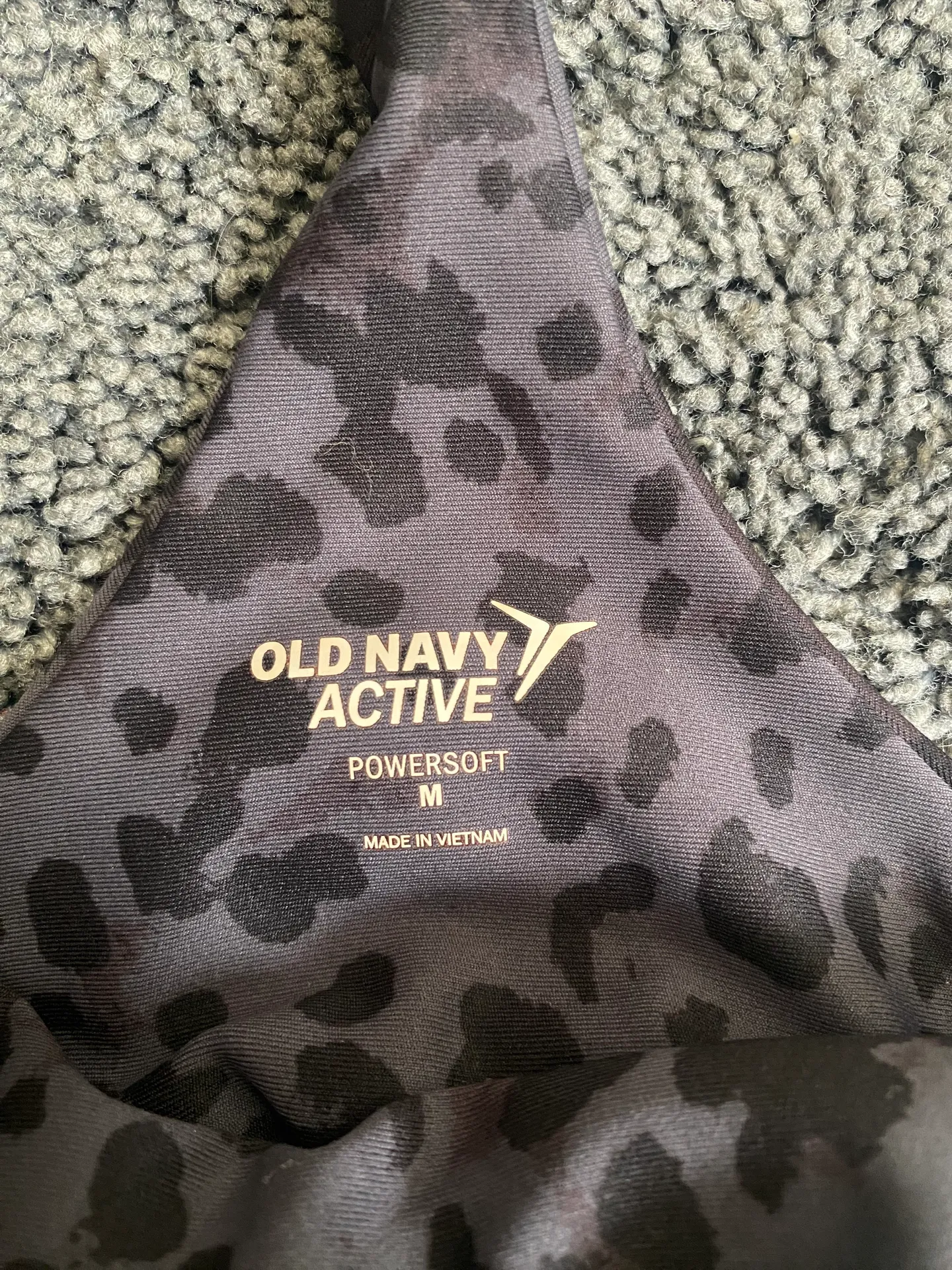 Old Navy Activewear Tank - Image 3
