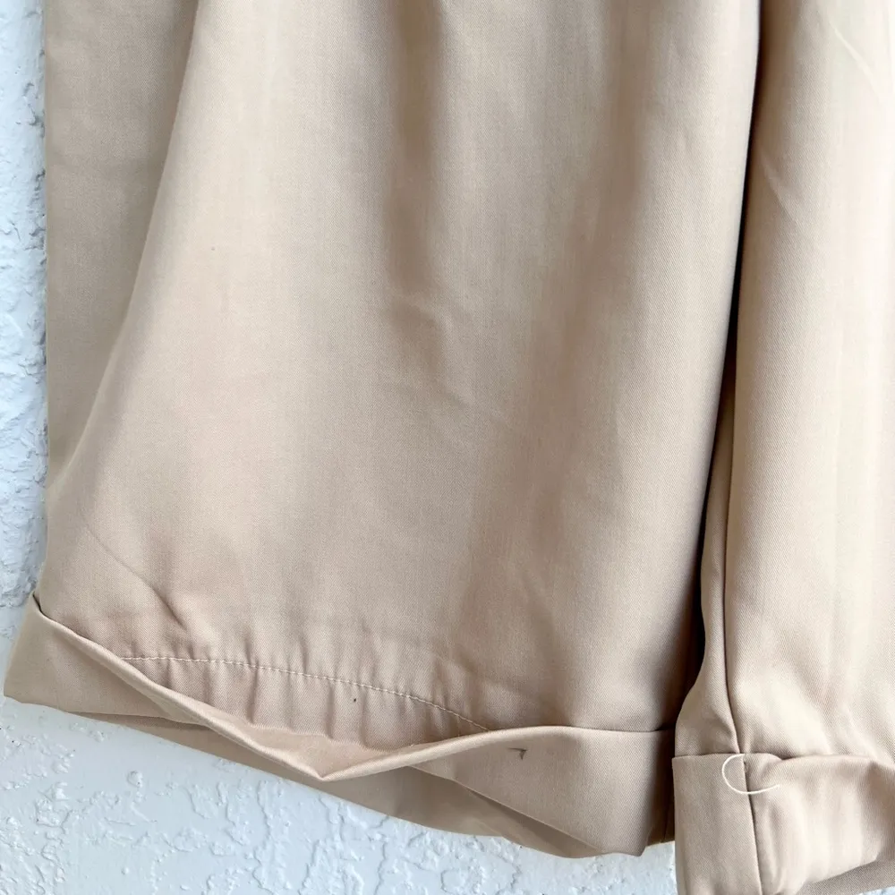 Soul fetch Bermuda women high waist beige  shorts NWT small - Image 3