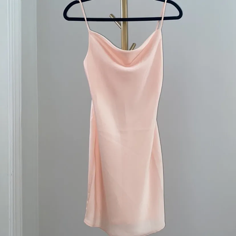 Urban outfitters UO Mallory cowlneck satin mini dress in peach M - Image 5