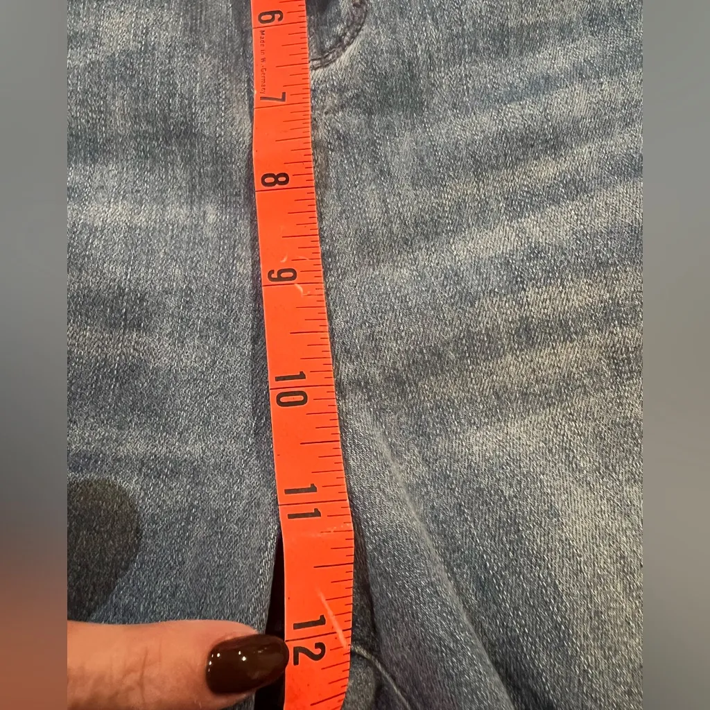 COMMENSE Washed Slim Draped Denim Pants
COLOR - Image 7