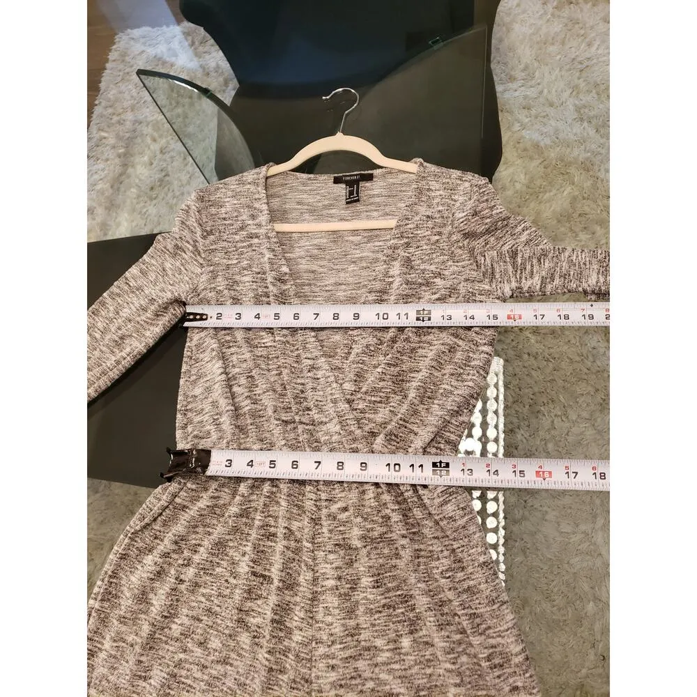 Forever 21 Women’s Gray Long Sleeve Jumpsuit Size M Rayon Blend V-Neck - Image 9