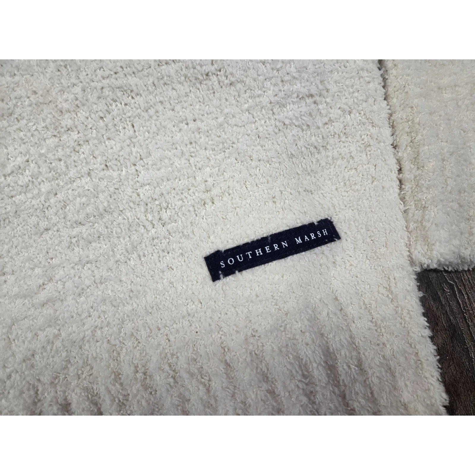 Southern Marsh SOUTHERN CLASSICS Cloud Sweatshirt White Medium Plush Sweater - Image 3