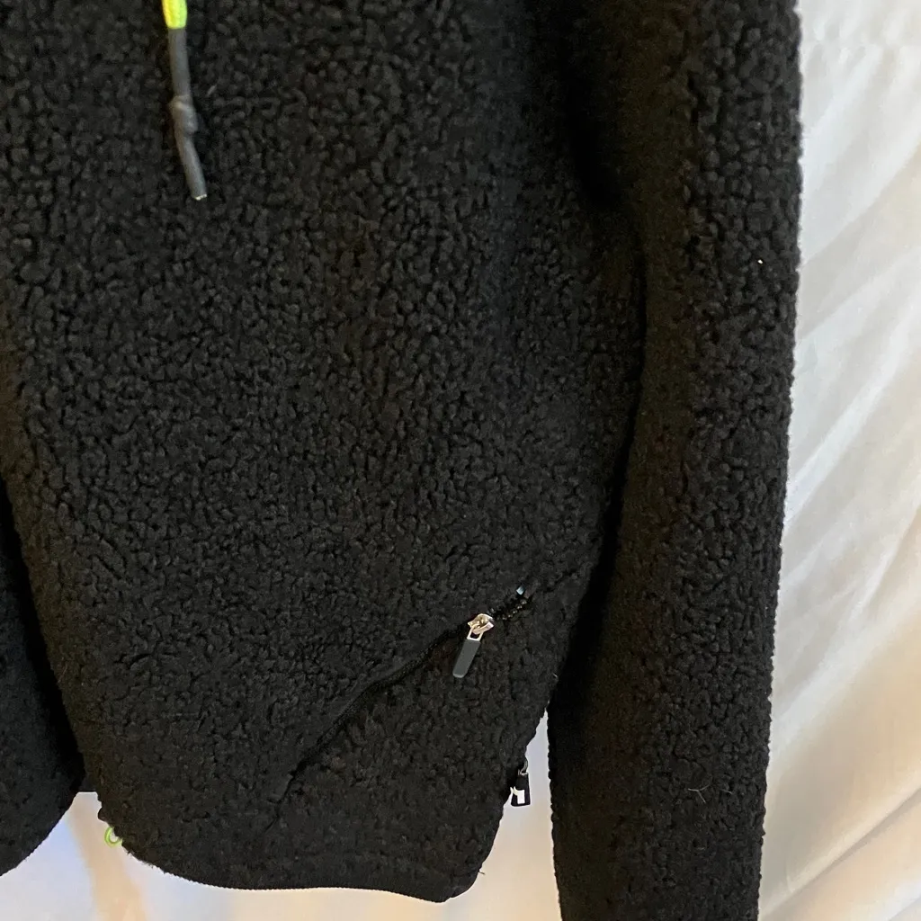 JoyLab: NWT Black Sherpa Fleece Quilted Hooded Jacket- Neon Green Accents - Image 4
