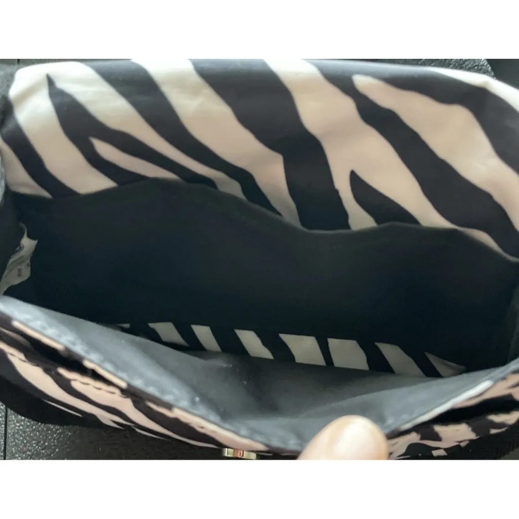 LeSportsac Sophia Mini Cross Bag Purse Wallet Zebra Print Black White‎ Preppy White - Image 8