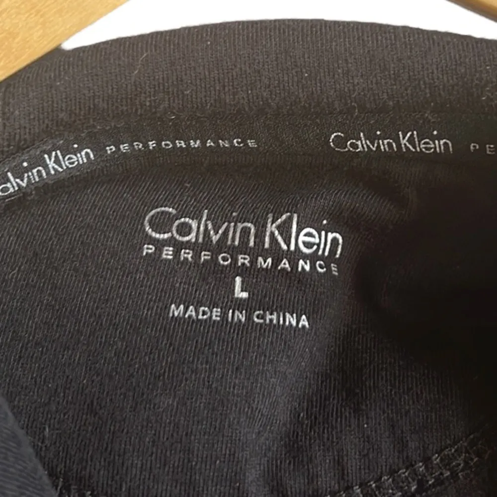 Calvin Klein Performance Black Crop Hoodie Sweatshirt Size Large - Image 6