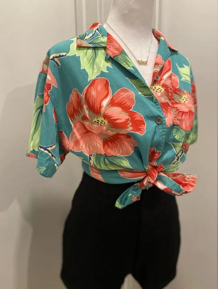 VTG 90s Liz Claiborne Green & Red Tropical Floral Button-Up Collared Shirt - SP - Image 12