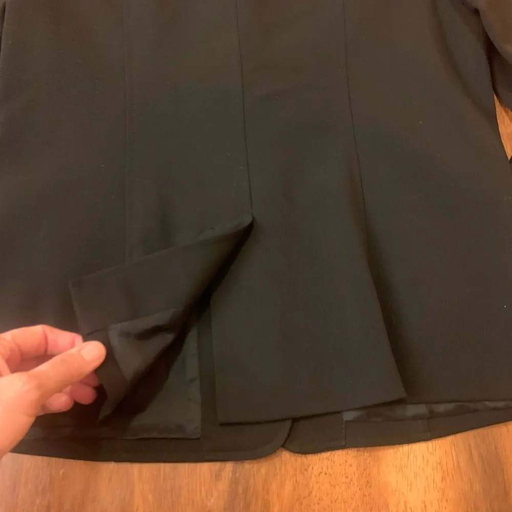 Rafaella blazer size 10 Black jacket 2 button Pockets thin shoulder pads - Image 7