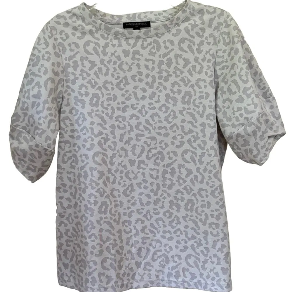 Banana Republic Animal Leopard Print Crossover-Sleeve Top Petite Medium - Image 2