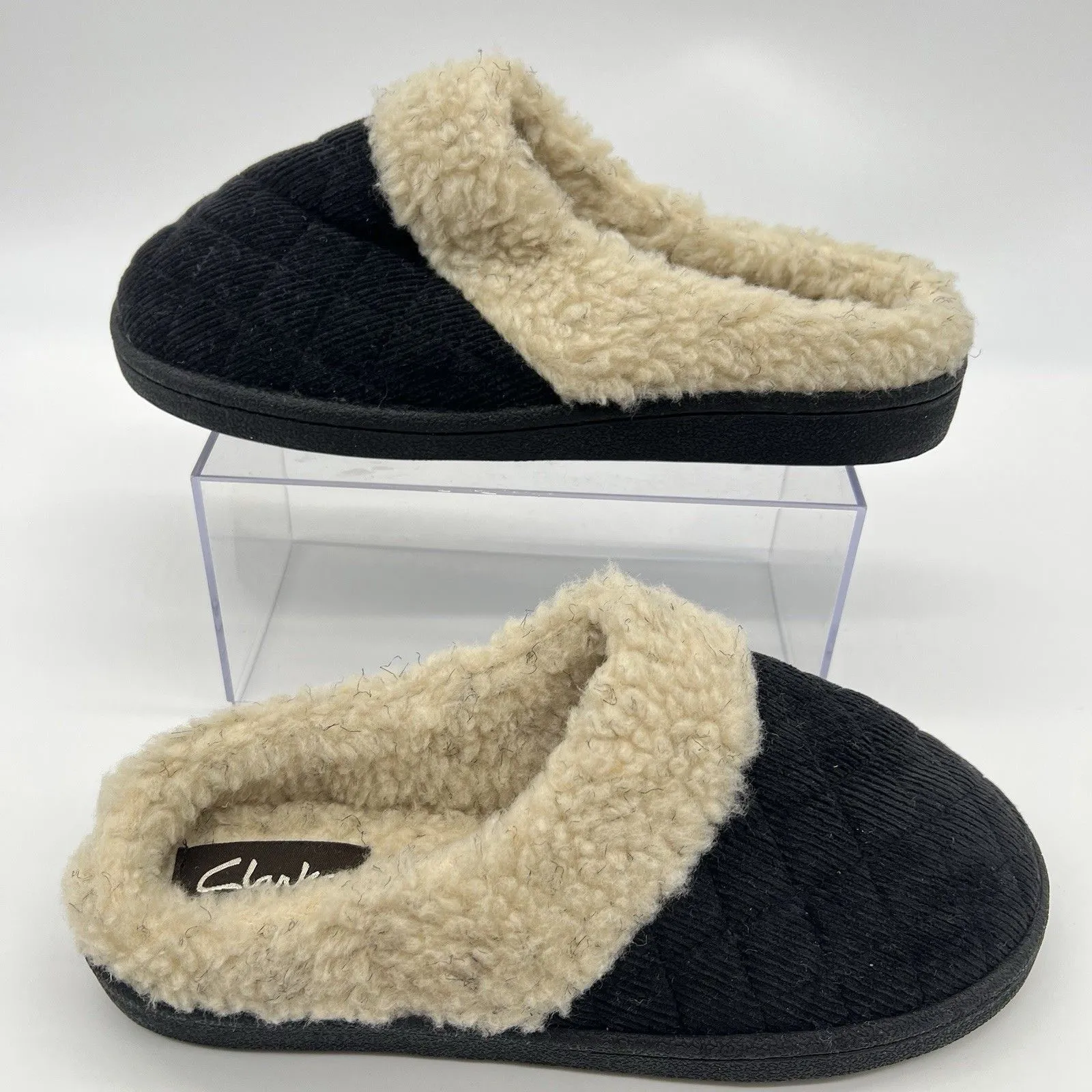 CLARKS Women's Quilted Corduroy w/Faux FurScuff Slipper Model 79413 Black-8-NWOB - Image 2