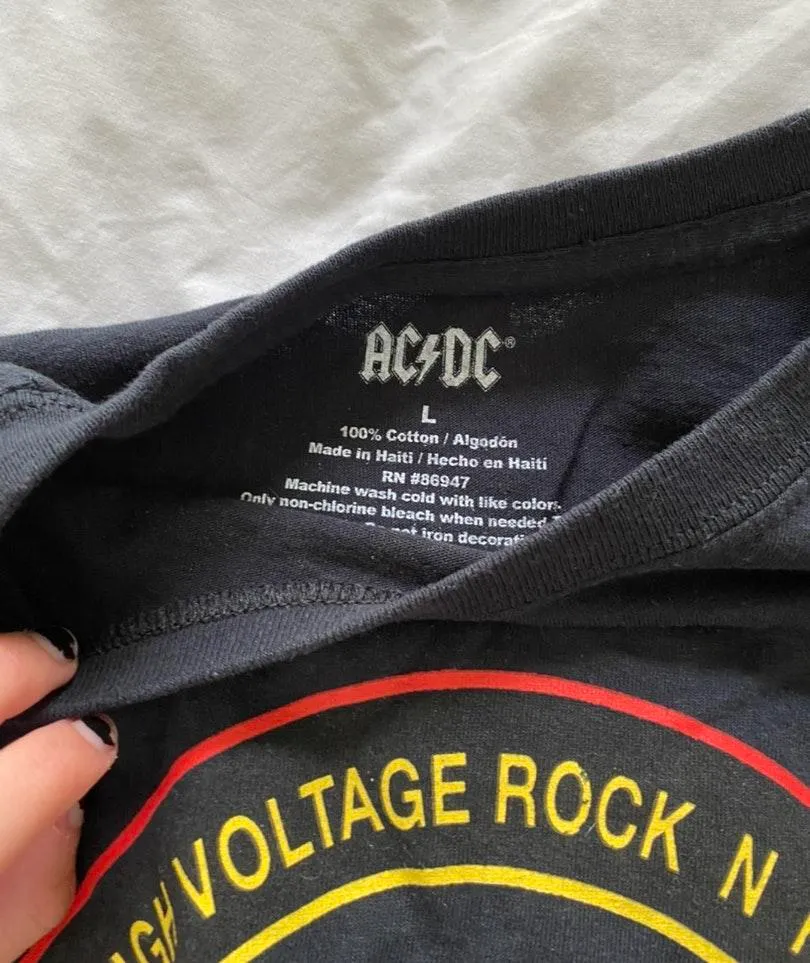 Forever 21 AC/DC Half Bleached Cropped Tee - Image 4