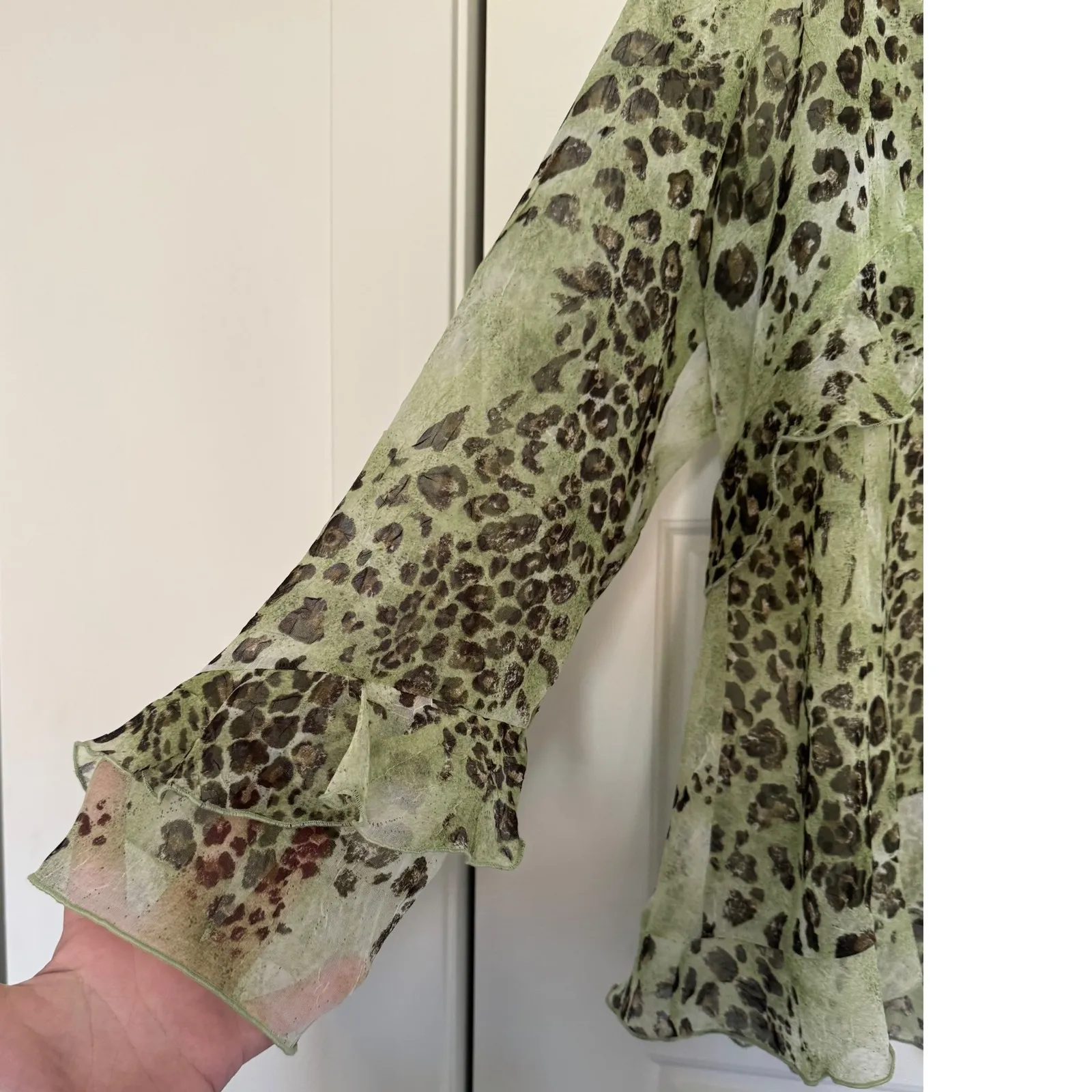 Y2K Vintage Simenton sz XL Green Sheer Ruffle Tie/Open Front Flutter Top Blouse - Image 5