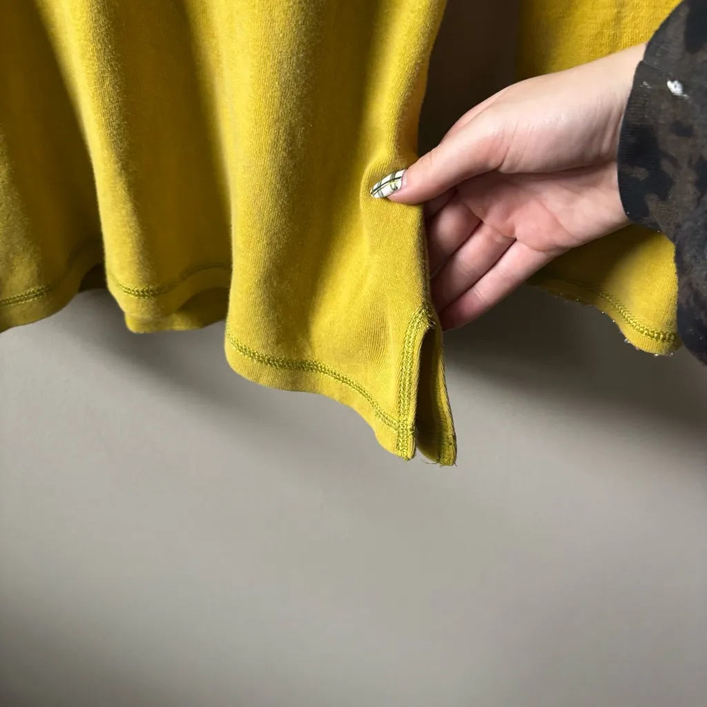 Express World Brand Long Sleeve Beaded Top - Image 4