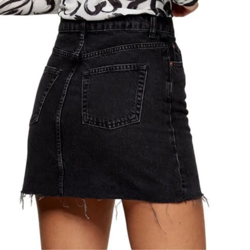 TOP SHOP Black Denim Jean Miniskirt with Raw Frayed Hem Size 12 - Image 2