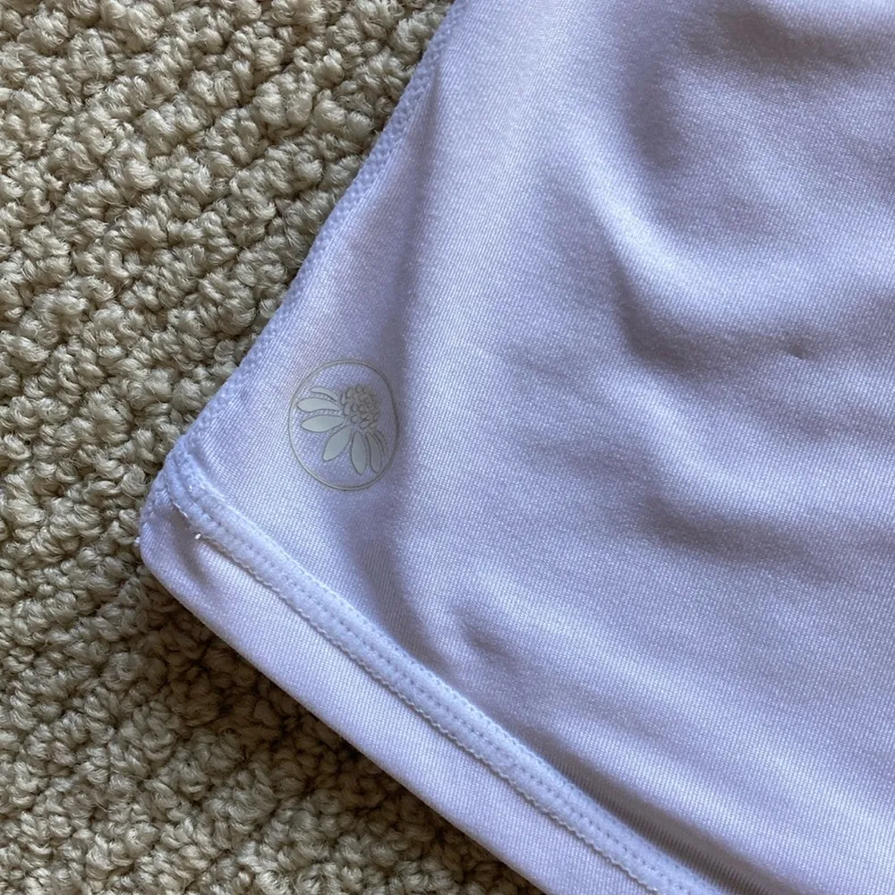 Senita Athletics White Athletic Tank Top Shirt Racerback Mesh Breathable Small - Image 2