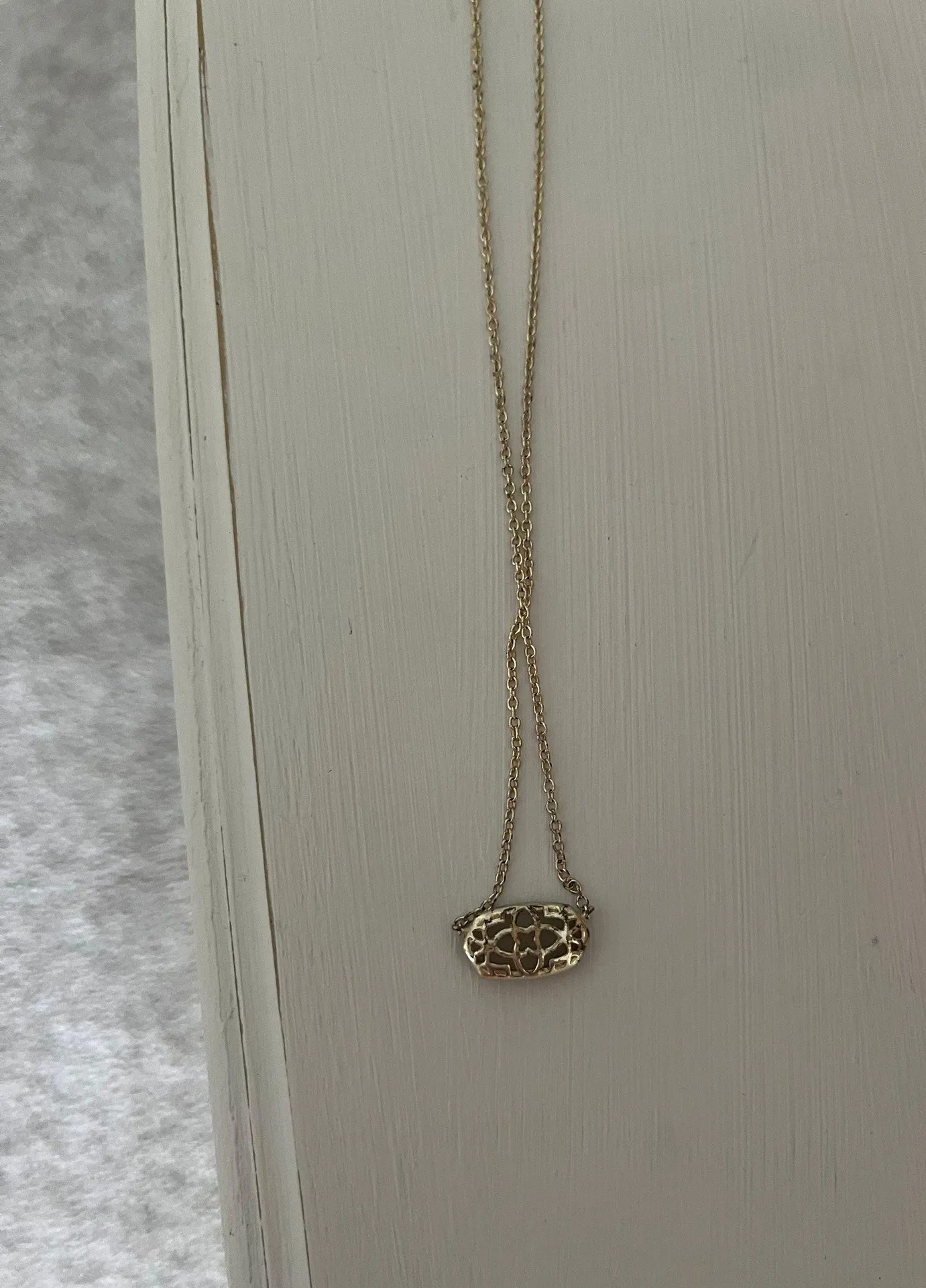 Kendra Scott Necklace - Image 5