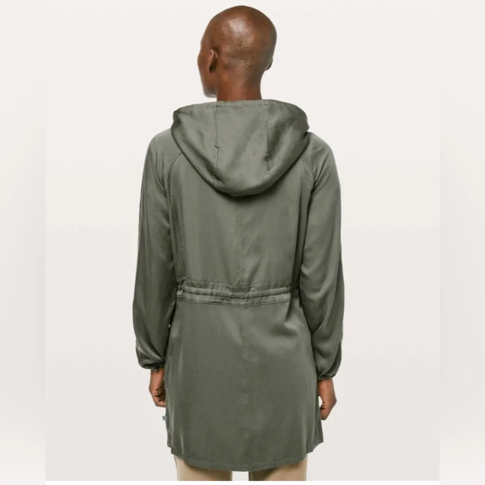 Lululemon City Stroll Jacket Grey Sage - Image 3