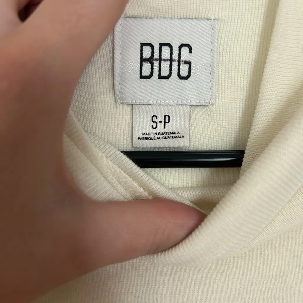BDG Urban Outfitters NWOT Cream Long Sleeve Women's Top - Image 4
