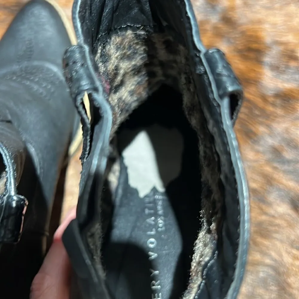 VERY VOLATILE Banjo Leather Ankle Booties Size 8. B73 - Image 11