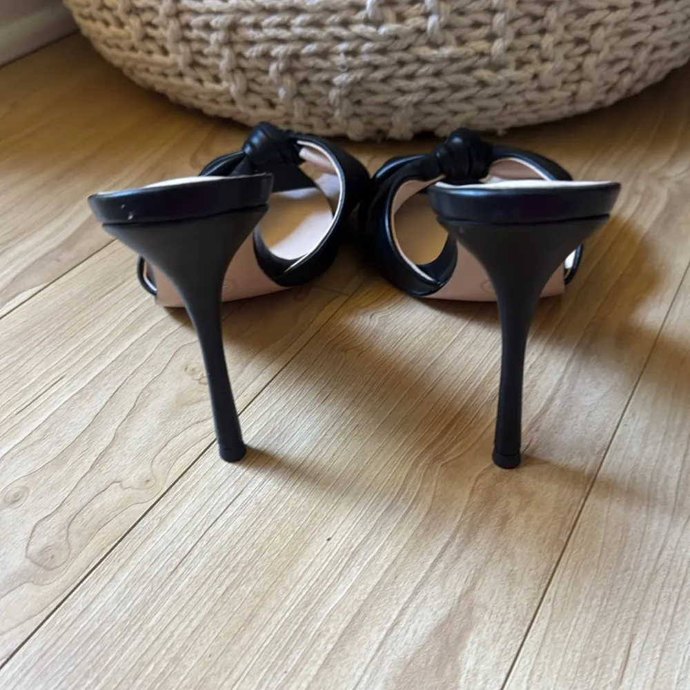 Femme Black Bow Heeled Sandals Size 8 - Image 4