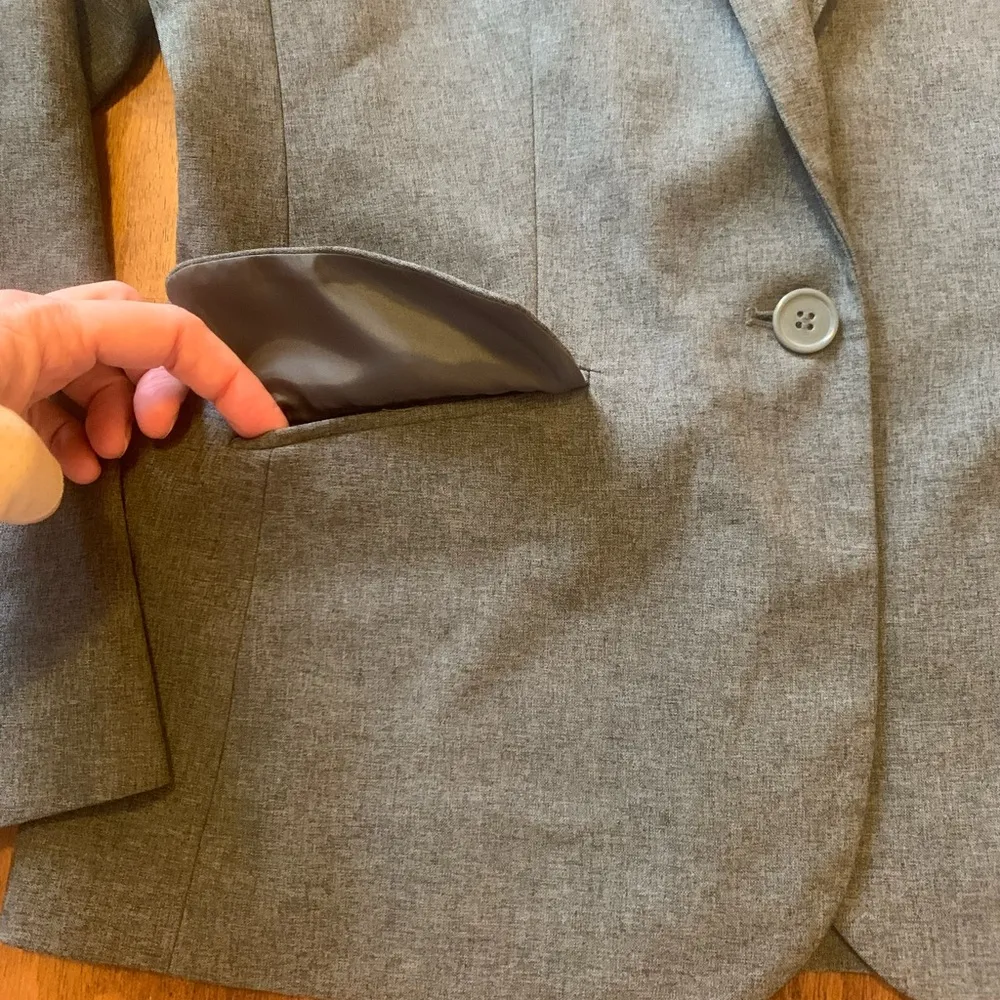 New York & Company Blazer 6 Gray Suit Jacket Pockets one button Professional - Image 3