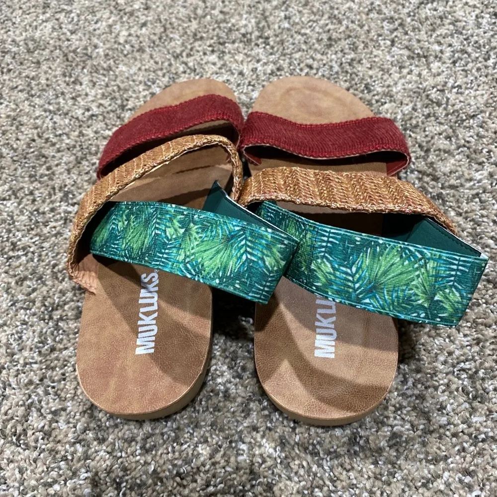 Women’s Mukluks size 7 Green - Image 8