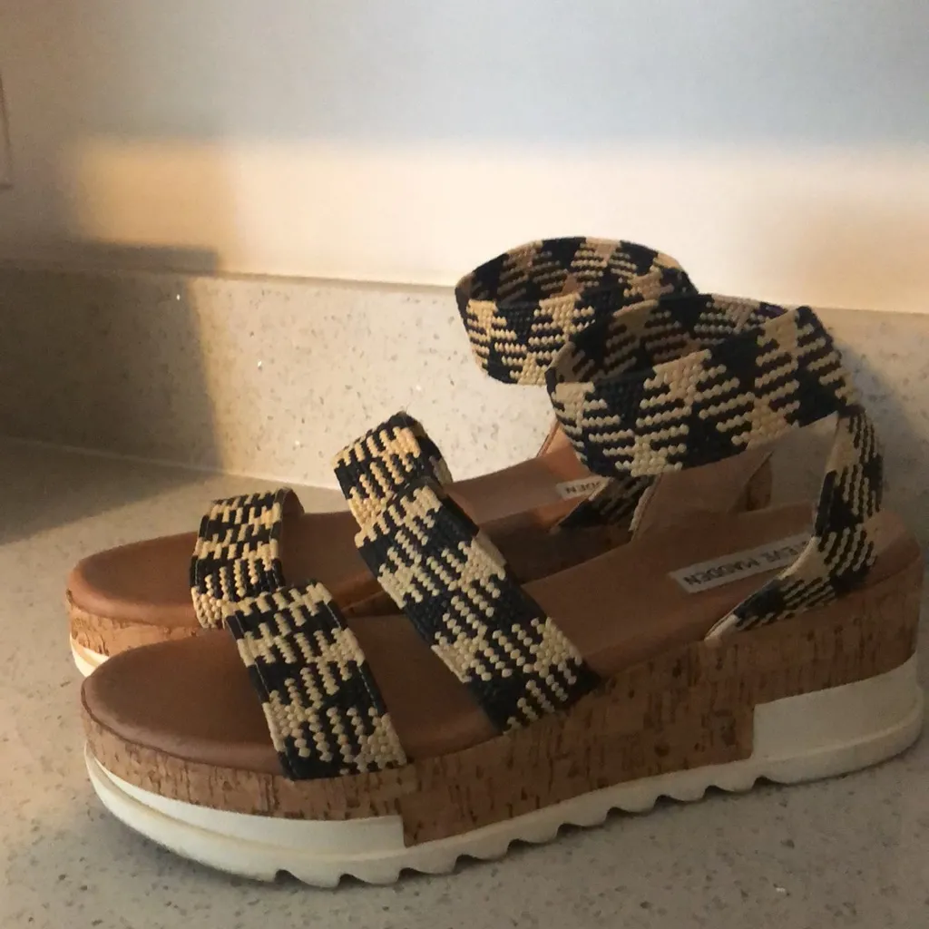 Platform Sandals - Image 3