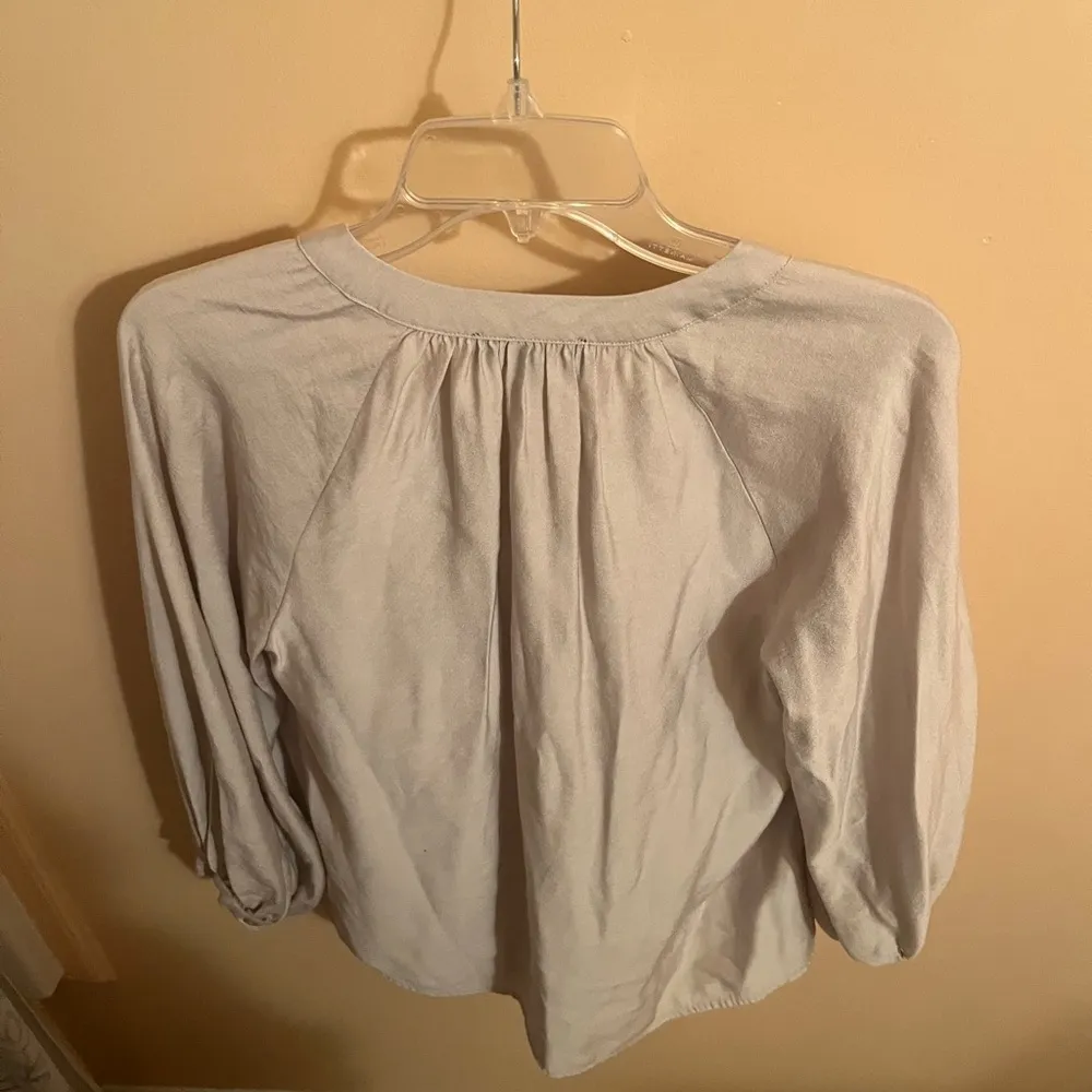 Pomander Place  Sandshell Jett Shirt - Image 5