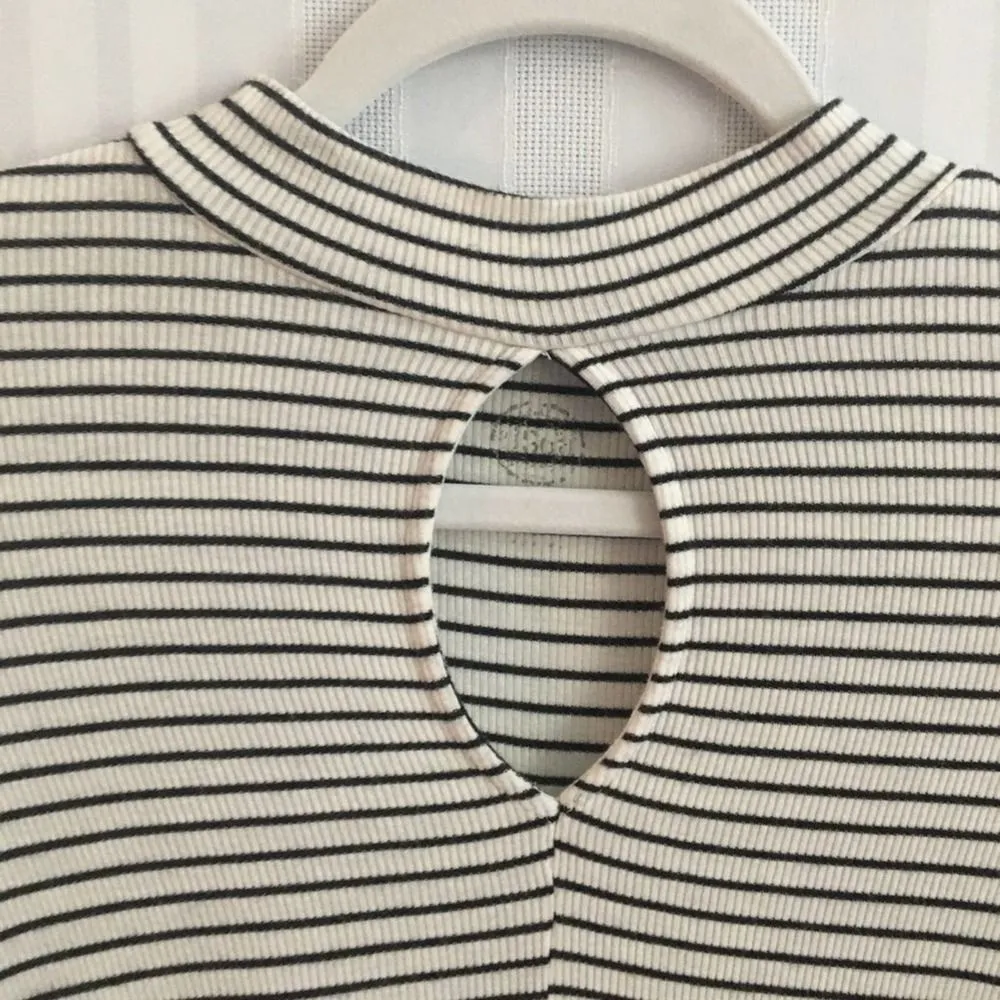SO Striped Long Sleeve Mock Neck Top White Black Small Keyhole Rayon Junior's - Image 3