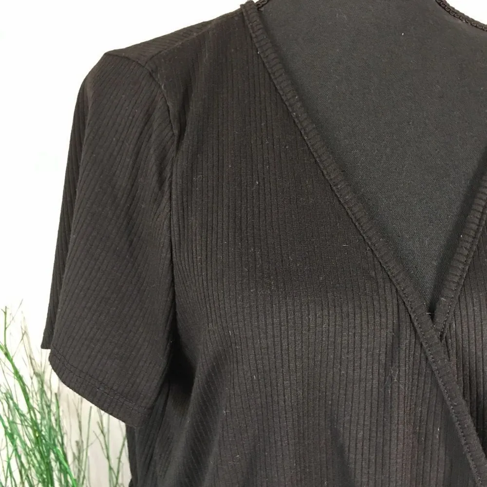 #116 Plus Size Forever 21 Cross Over top - Image 5