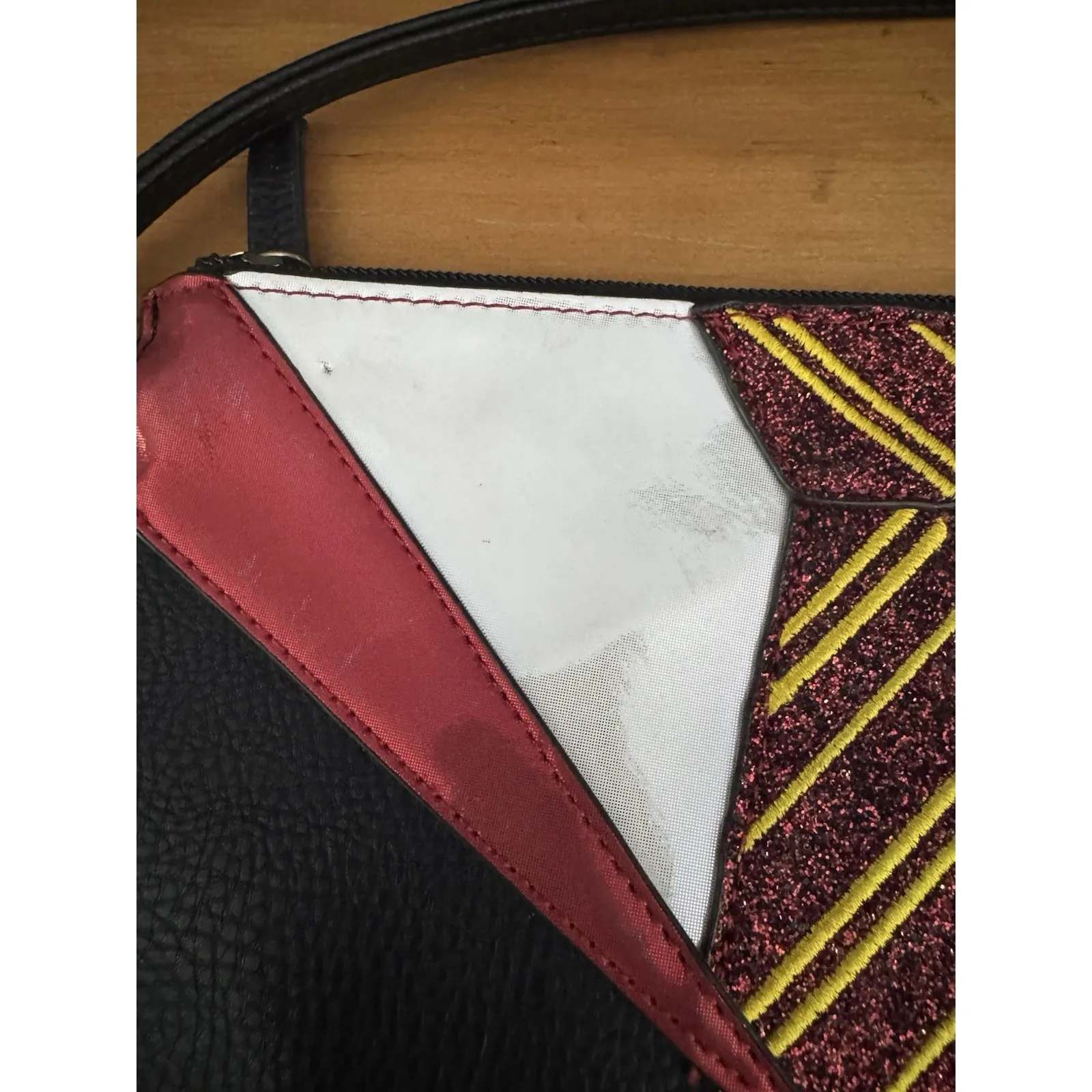 Harry Potter Gryffindor House Crossbody Bag - Image 5