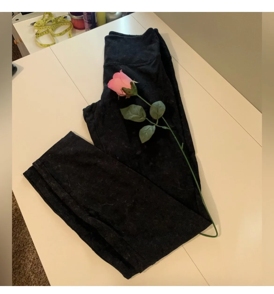 PINK VS (black Tie Dye) Yoga Leggings/Size Medium  - Image 3