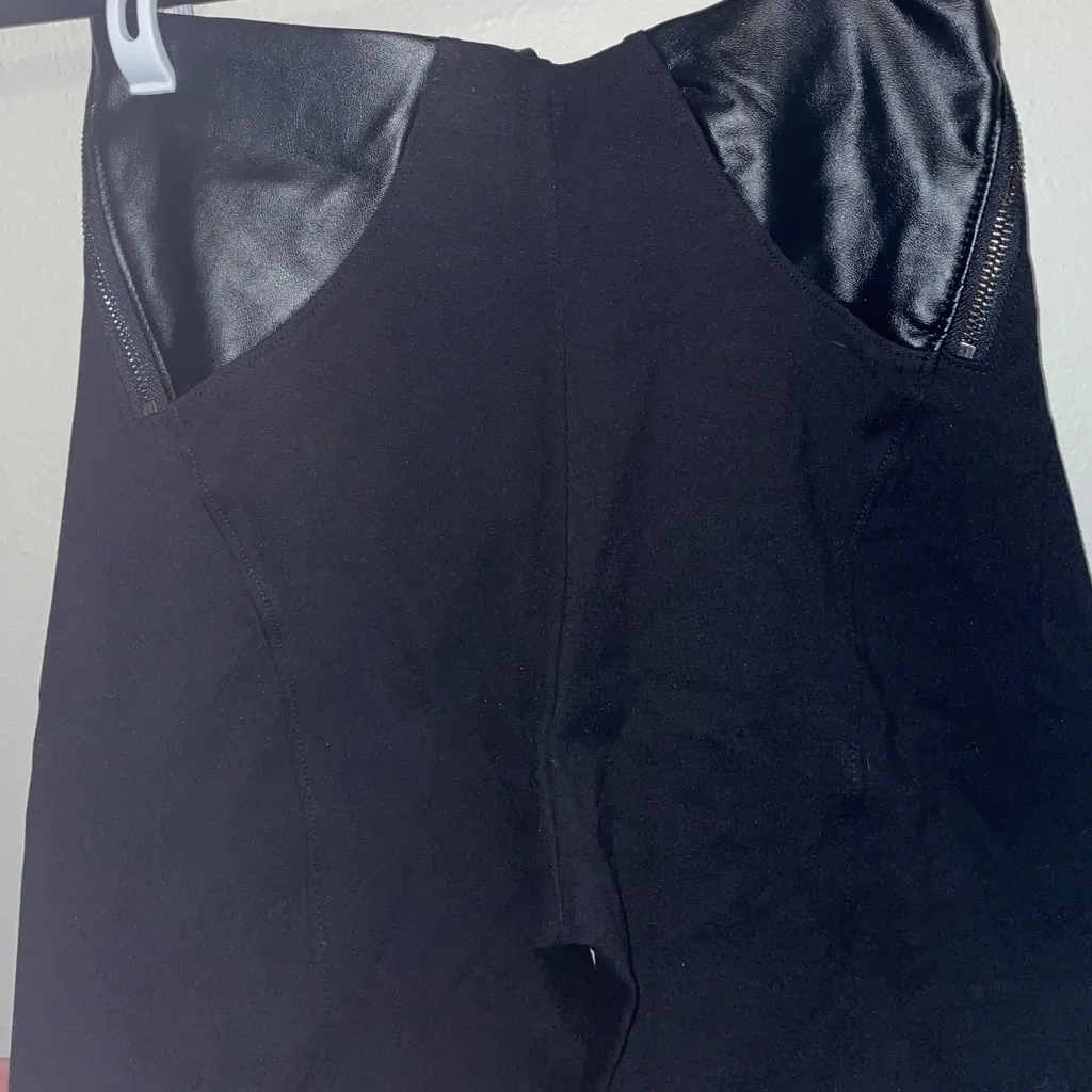 🧡NWT-Pleather/fabric side zip up pant - Image 5